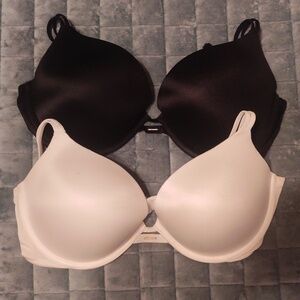 Victoria Secret "Very Sexy" Push-Up Bras Set of Two Black And White With Jewels